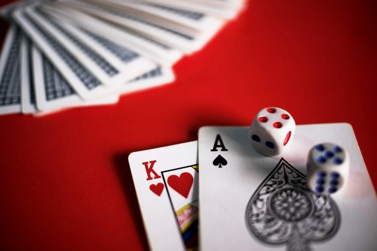Interface aplikasi mobile lucky vip menampilkan slot Aviator dan permainan live dealer