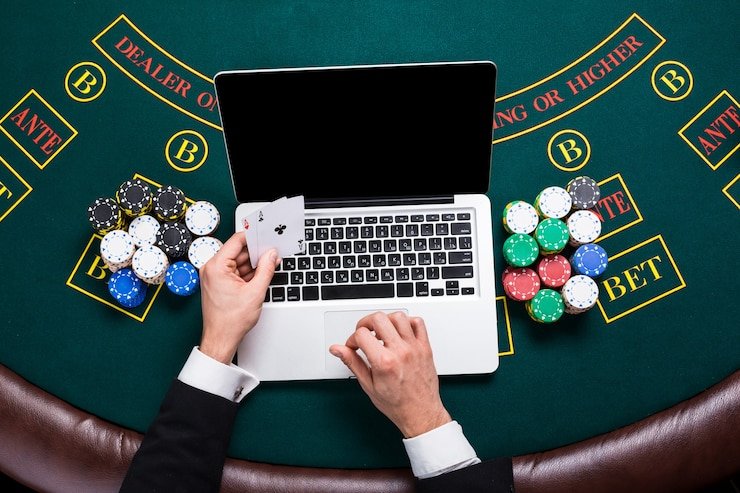 Tangkapan layar proses login dan verifikasi dua faktor di aplikasi lucky vip